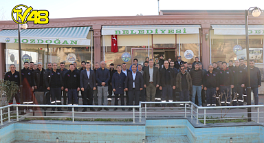 Bozdoğan Belediye Başkanı Ufuk Altıntaş, Madran Memba Suyu Meşrubatları İşletmesi Müdürlüğünde görevli personeller ile kahvaltıda bir araya geldi