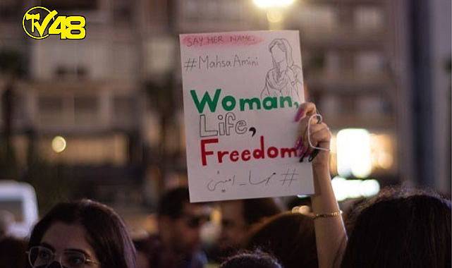 İran&#039;daki gösterilerle ilgili yargılanan 18 yaşındaki genç idama mahkum edildi