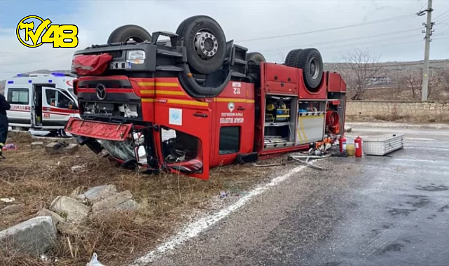 İtfaiye aracının devrilmesi sonucu 6 kişi yaralandı