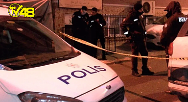 Karısını sokak ortasında öldürdü!