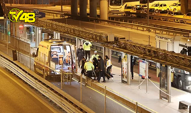Metrobüs Yoluna Düşen Kişi, Gelen Aracın Altında Kalarak Can Verdi