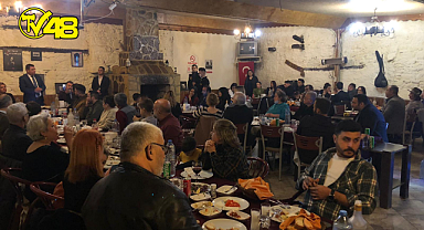 MİLAS BELEDİYE BAŞKANI MUHAMMET TOKAT 10 OCAK GAZETECİLER GÜNÜNDE BASIN MENSUPLARINA YEMEK DÜZENLEDİ