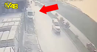 Sokak köpeğinden korkup yola fırlayan çocuk, hızla gelen aracın çarpması sonucu hayatını kaybetti