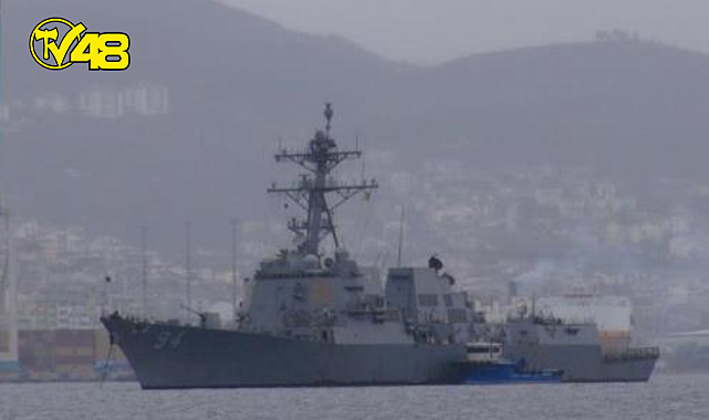 155 metre uzunluğundaki ABD savaş gemisi İzmit Körfezi&#039;ne demir attı
