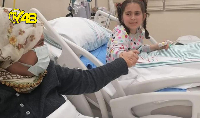 Enkazdan çıkan depremzedenin sözleri tüyleri diken diken etti: Bir şehit bana zemzem suyu verdi