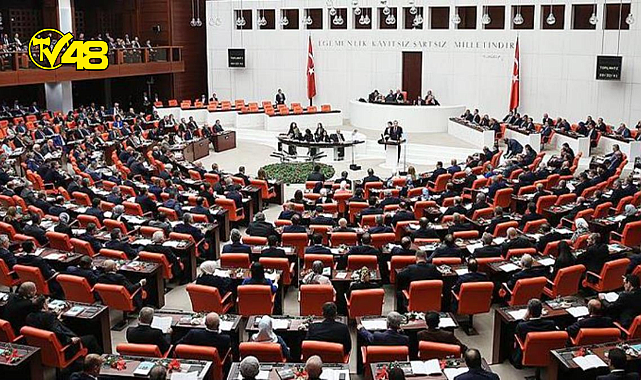 Deprem nedeniyle verilen ara bitiyor! TBMM&#039;de ilk olarak EYT düzenlemesi yasalaşacak