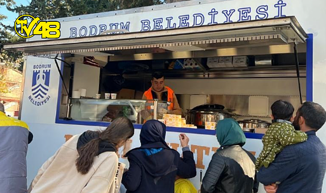 Başkan Aras &quot;Mobil mutfaklarımız, sıcak çorbalarımız, ekmeklerimiz ve sevgimizle, Hatay&#039;ımızın güzel insanlarının hizmetindeyiz&quot;