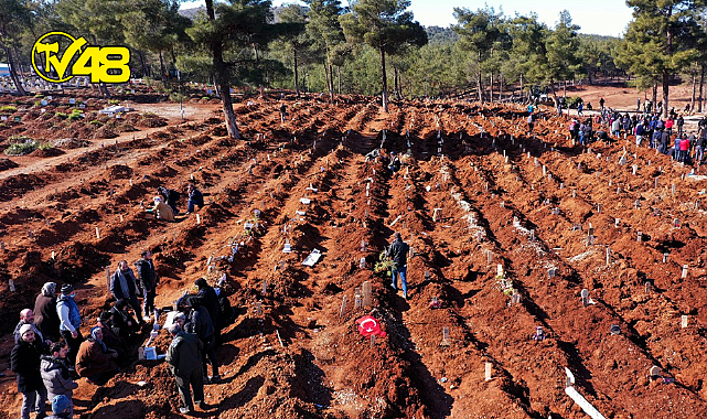 Kahramanmaraş Toplu Mezarlar Kenti! Yürek Yakan Görüntüler!