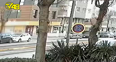 Tramvayın çarptığı yaşlı kadın hayatını kaybetti! O anlar kamerada