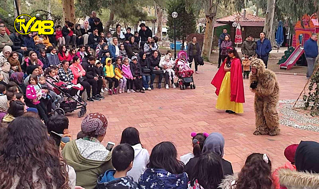 Datça&#039;da depremzede çocuklara moral etkinliği