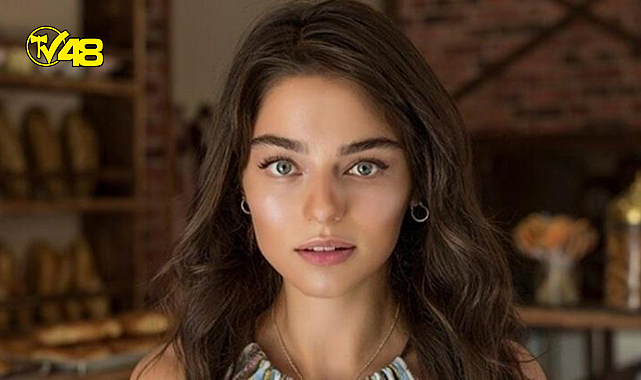 Ayça Ayşin Turan imaj değişikliğine gitti: Saçlarını kısacık kestiren oyuncuya yorum yağdı!