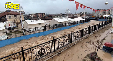 Malatya'da sel sonrası çadırlar sular altında kaldı
