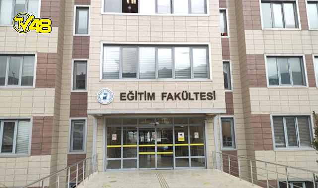 Pamukkale Üniversitesi&#039;nde kendisini dördüncü aşağı bırakan öğrenci ağır şekilde yaralandı