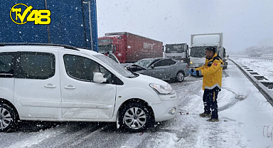 Zincirleme kaza: 58 araç karıştı, 10 kişi yaralandı