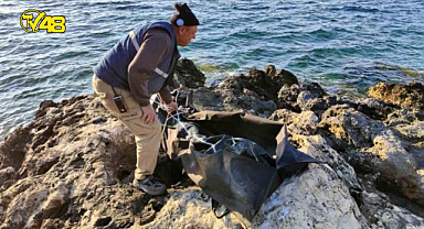 KUŞADASI'NDA KIYIYA BAŞ, KOL VE BACAKLARI OLMAYAN 2 ERKEK CESEDİ VURDU!