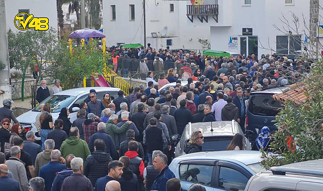 Bodrum&#039;da aile içi kavgada ölen anne ve oğlu toprağa verildi