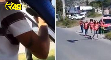 AK PARTİ SEÇİM ARACININ SÜRÜCÜSÜ TİP'Lİ GENÇLERİ GÖRÜNCE İZLEYENLERİ ŞAŞIRTAN BİR TEPKİ VERDİ