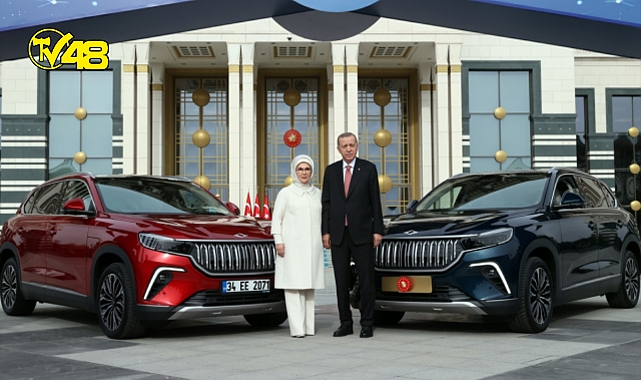 Erdoğan ailesine teslim edilen Togg&#039;un plakası dikkatlerden kaçmadı!