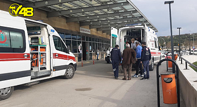 işçileri taşıyan otobüs devrildi, 17 kişi yaralandı!