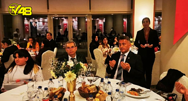 Marmaris Kaymakamı Ertuğ Şevket Aksoy, çocuklarla ve muhtarlarla iftarda bir araya geldi