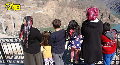 Suya gömülen anılarını böyle izlediler