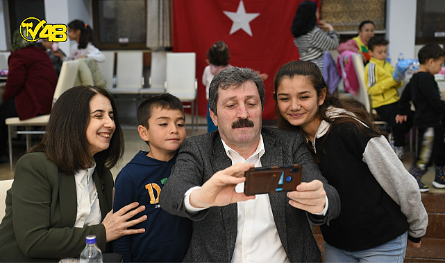 Vali Orhan Tavlı Yetimler Gününde Çocuklarla İftarda Bir Araya Geldi