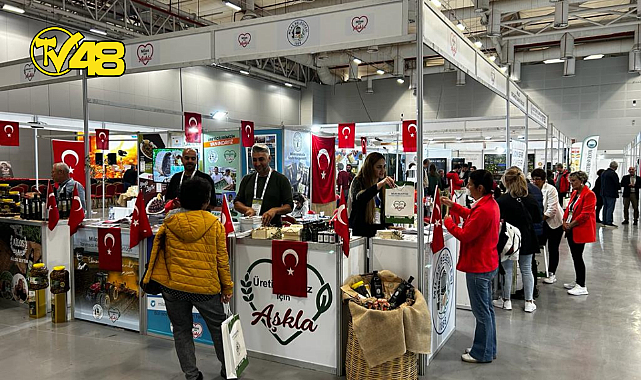 İSTANBUL 3. PEYNİR VE ZEYTİN FUARI&#039;NDA MİLAS FARK YARATTI