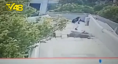 AKIL ALMAZ KAZA! KONYA'DA ÜST GEÇİDE ÇARPAN TIR, KÖPRÜYÜ YIKTI. 11 YAŞINDAKİ ÇOCUK AŞAĞIYA DÜŞTÜ