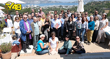 BAŞKAN ARAS, ART MELEK EKİBİ VE SANATÇILARLA BULUŞTU