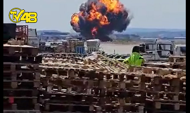 İSPANYA&#039;DA SAVAŞ UÇAĞI ÜSSE DÜŞTÜ