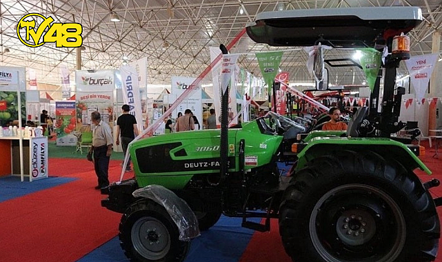 MİLAS ZİRAAT ODASINDA FİDAN VE MAKİNE DAĞITIMI YAPILDI