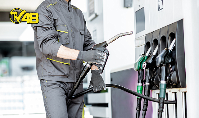 SEÇİM SONRASI İLK ZAM BENZİNE