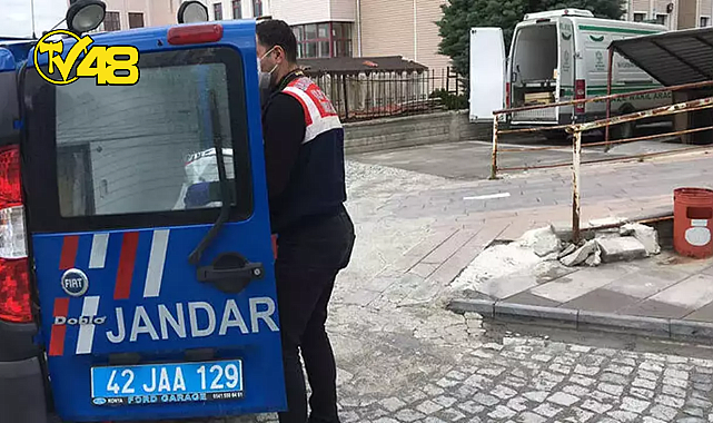 YOL KENARINDA NAYLONA SARILIP YAKILMIŞ 2 CESET BULUNDU
