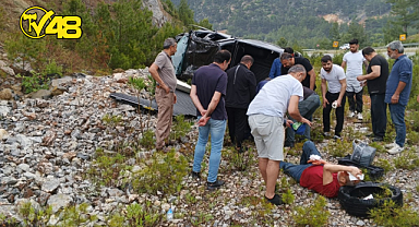 ESKİ EKONOMİ BAKANI NİHAT ZEYBEKCİ MUĞLA'DA TRAFİK KAZASI GEÇİRDİ