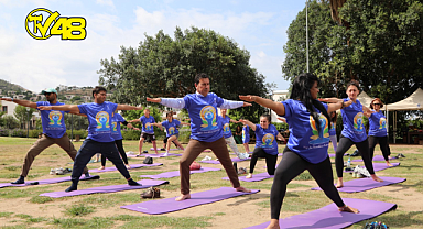 HİNDİSTAN BAŞKONSOLOSU BODRUM'DA YOGA YAPTI