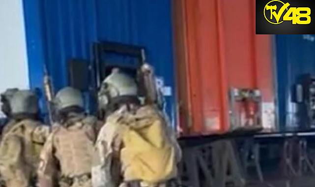 İTALYA TÜRK BAYRAKLI GEMİYİ MÜDAHALEYLE DURDURDU