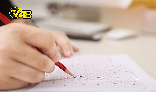 YKS&#039;NİN İKİNCİ SINAVI OLAN AYT BAŞLADI