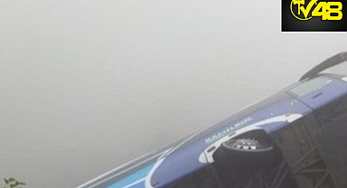 YOLCU OTOBÜSÜ  ŞARAMPOLE YUVARLANDI:ÇOK SAYIDA YARALI VAR