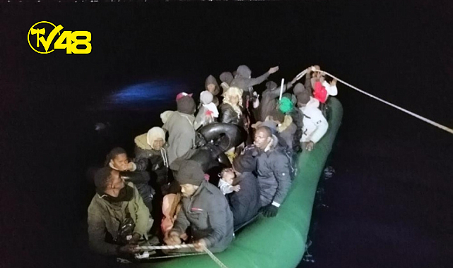 YUNANİSTAN TARAFINDAN TÜRKİYE KARA SULARINA İTİLEN DÜZENSİZ GÖÇMENLER KURTARILDI