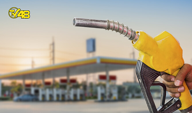 BİR ZAMDA AKARYAKITA GELDİ:BENZİNİN LİTRESİ 26 LİRANIN ÜZERİNE ÇIKTI!