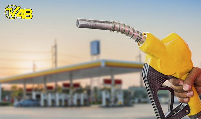 BU GECE YARISI POMPAYA YANSIYACAK! BENZİNE1 LİRA 32 KURUŞ ZAM BEKLENİYOR