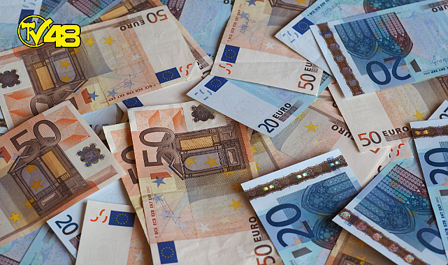 EURO&#039;DA TARİHİ REKOR GELDİ! 30 LİRAYI AŞTI