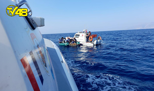 LASTİK BOTTA TESPİT EDİLEN 42 DÜZENSİZ GÖÇMEN KARAYA ÇIKARILDI!