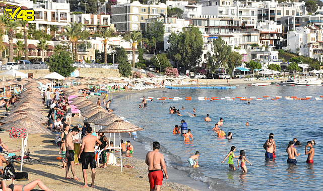 TURİST SAYISI ZİRVEYE KOŞARKEN GELİRDE TOPARLANMA YAVAŞ KALDI!