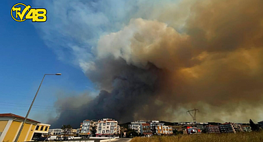 ÇANAKKALE'DEKİ YANGIN BÜYÜYOR! ALEVLER ŞEHİR MERKEZİNE YAKLAŞTI