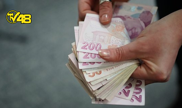 EMEKLİ MAAŞINA YÜZDE 45&#039;LİK ZAM DAHA BEKLENİYOR!