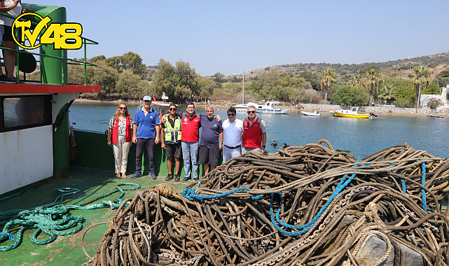 İL TARIM VE ORMAN MÜDÜRLÜĞÜ DALIŞ TİMİ, GÜMÜŞLÜK KOYU’NU TEMİZLEDİ