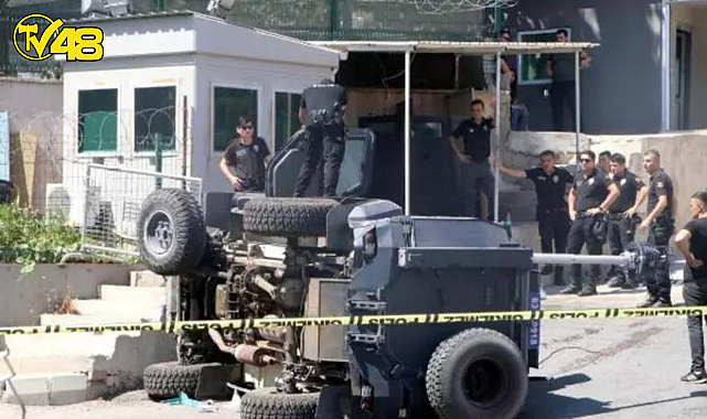 ŞANLIURFA&#039;DA ZIRHLI POLİS ARACI DEVRİLDİ: 1 ŞEHİT