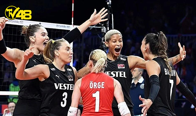 FİLENİN SULTANLARI İTALYAYI ELEYEREK FİNALE YÜKSELDİ