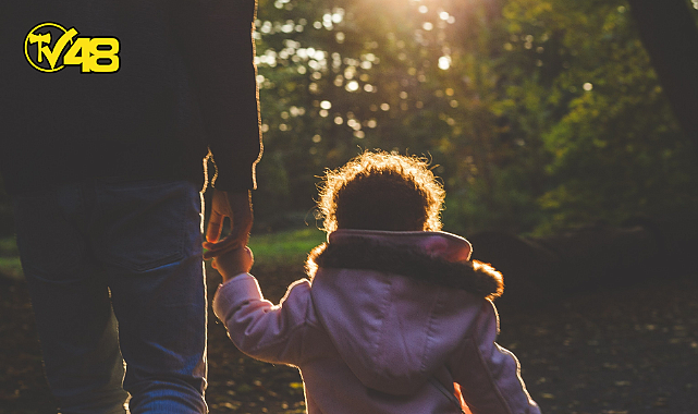 SAĞLIKLI İLETİŞİM İÇİN ÇOCUKLARINIZA HER GÜN BU 5 SORUYU SORUN!